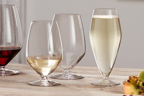 Kick Up Your Casual Dining Tablescape: Go Stemless!