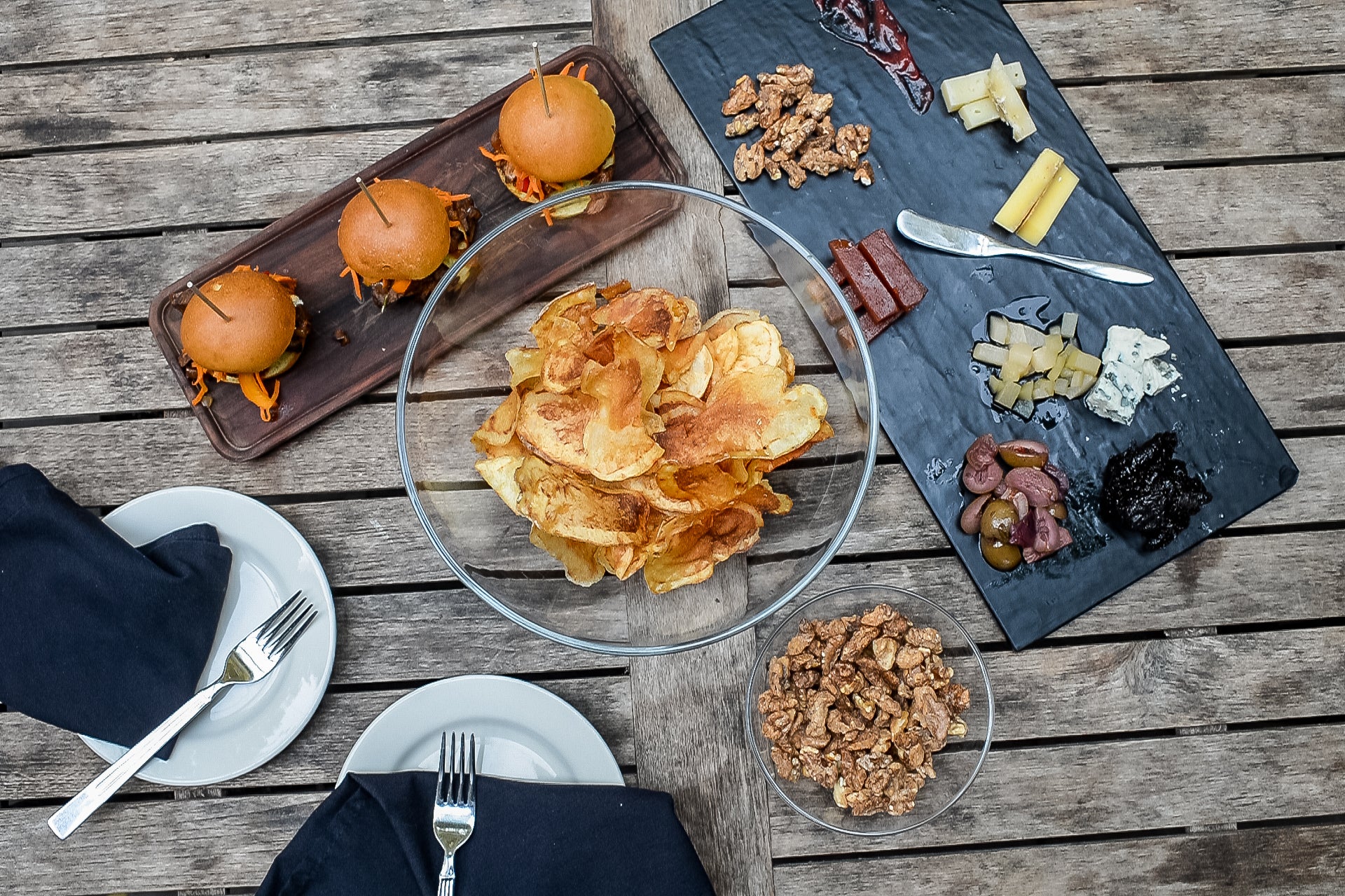 Sizzling Themes for an Outdoor Summer Party