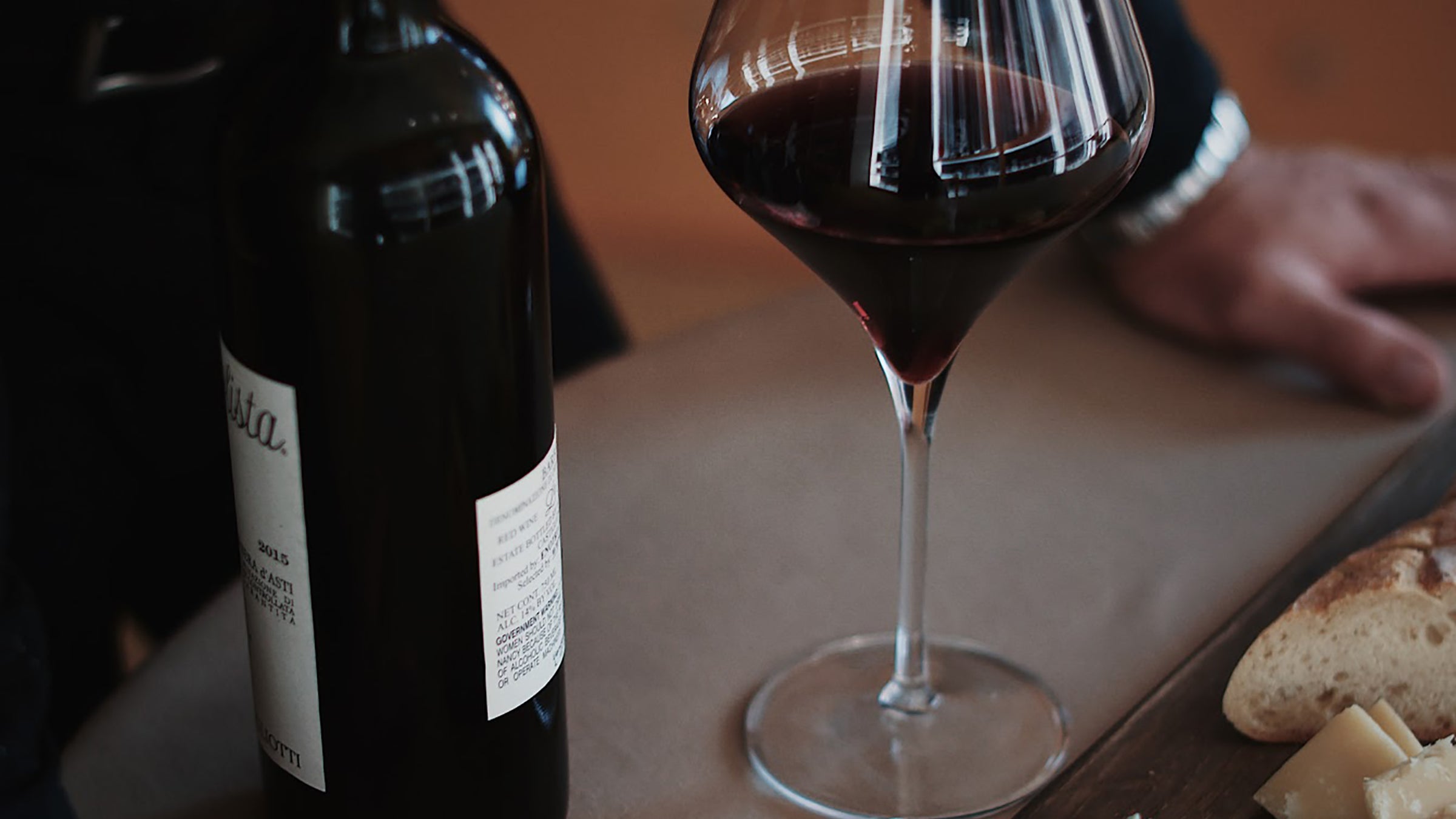 Choosing the Right Glass When Entertaining